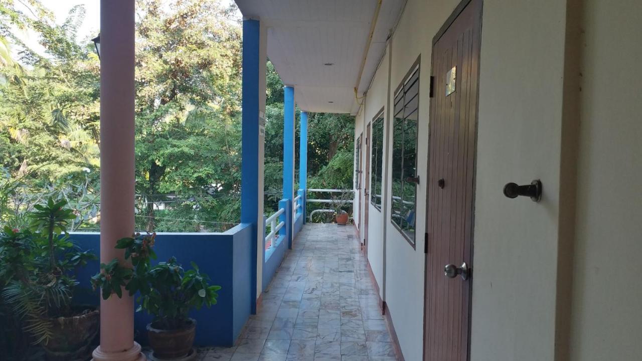 The 99 Inn Hotel Pakchong Exterior photo